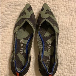 Rothys Pointy Olive Camo